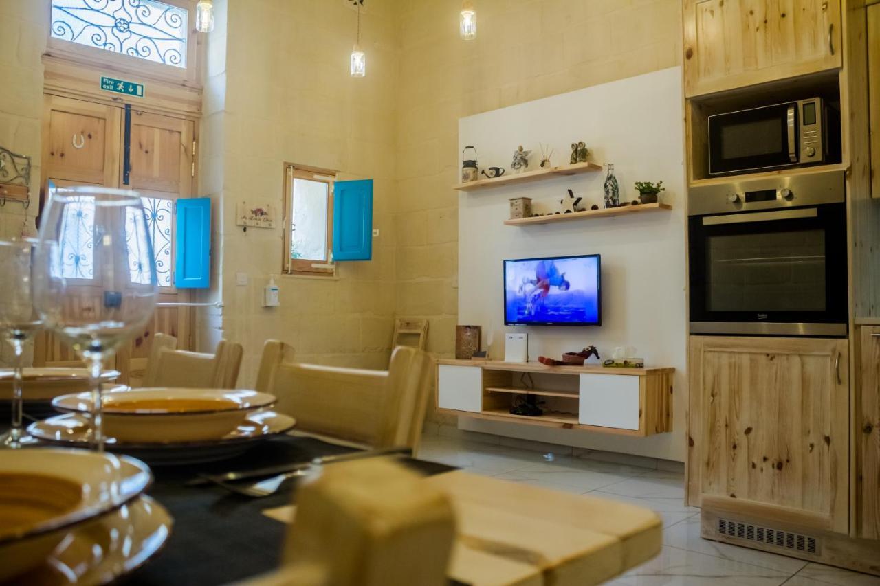 Ta' Gilard - Lovely Renovated Holiday Home Żabbar 외부 사진