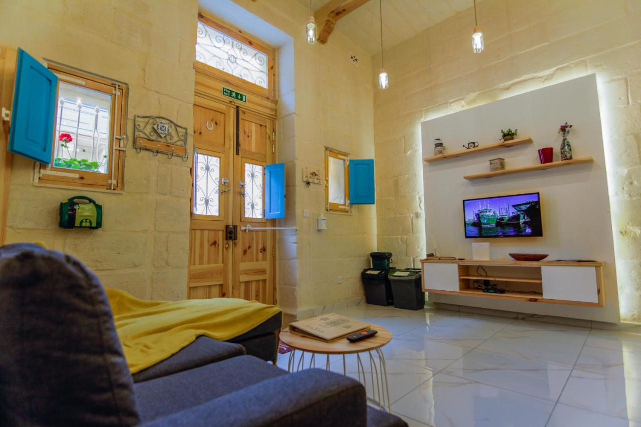 Ta' Gilard - Lovely Renovated Holiday Home Żabbar 외부 사진