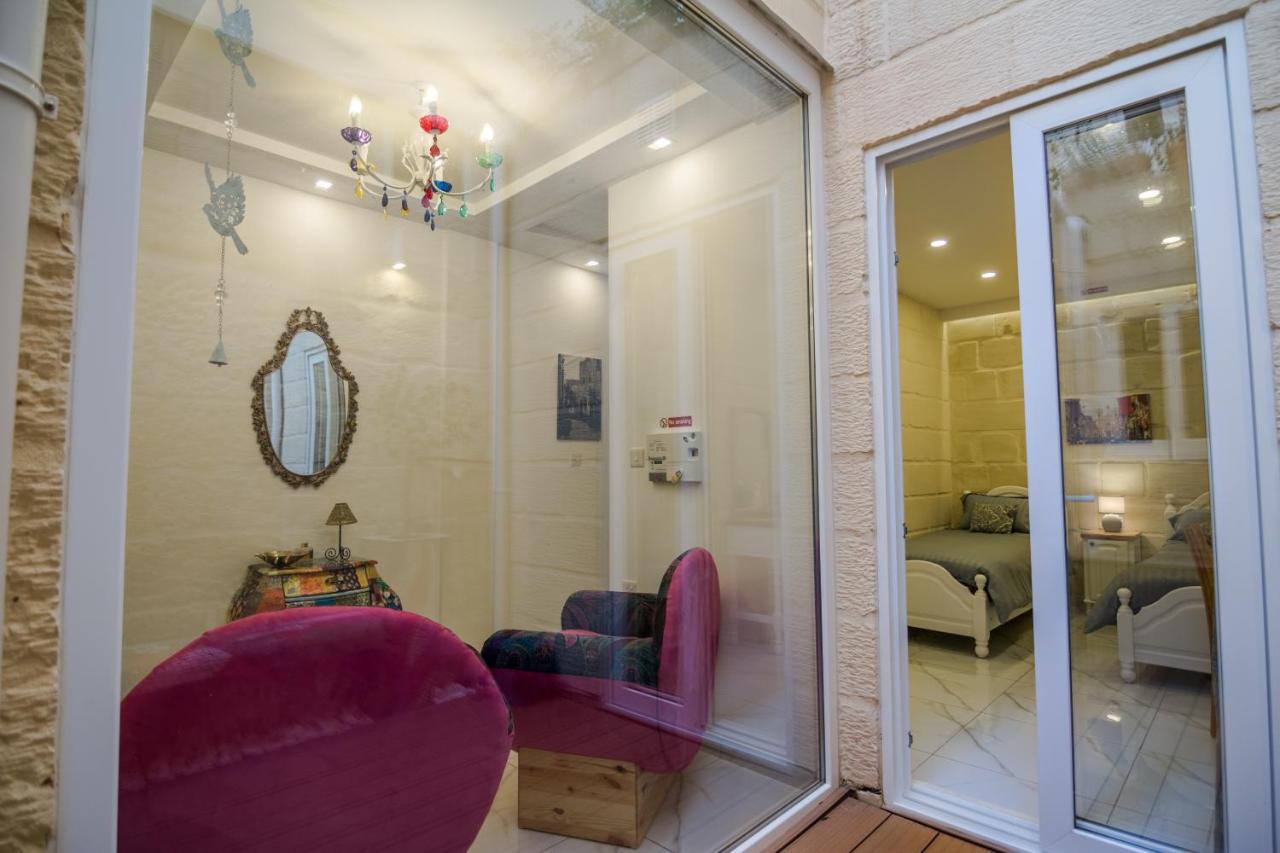 Ta' Gilard - Lovely Renovated Holiday Home Żabbar 외부 사진