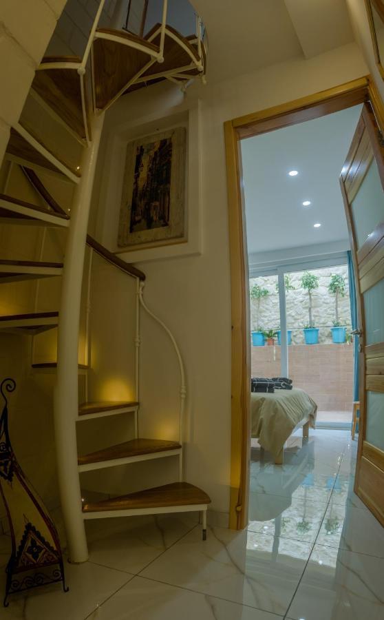 Ta' Gilard - Lovely Renovated Holiday Home Żabbar 외부 사진