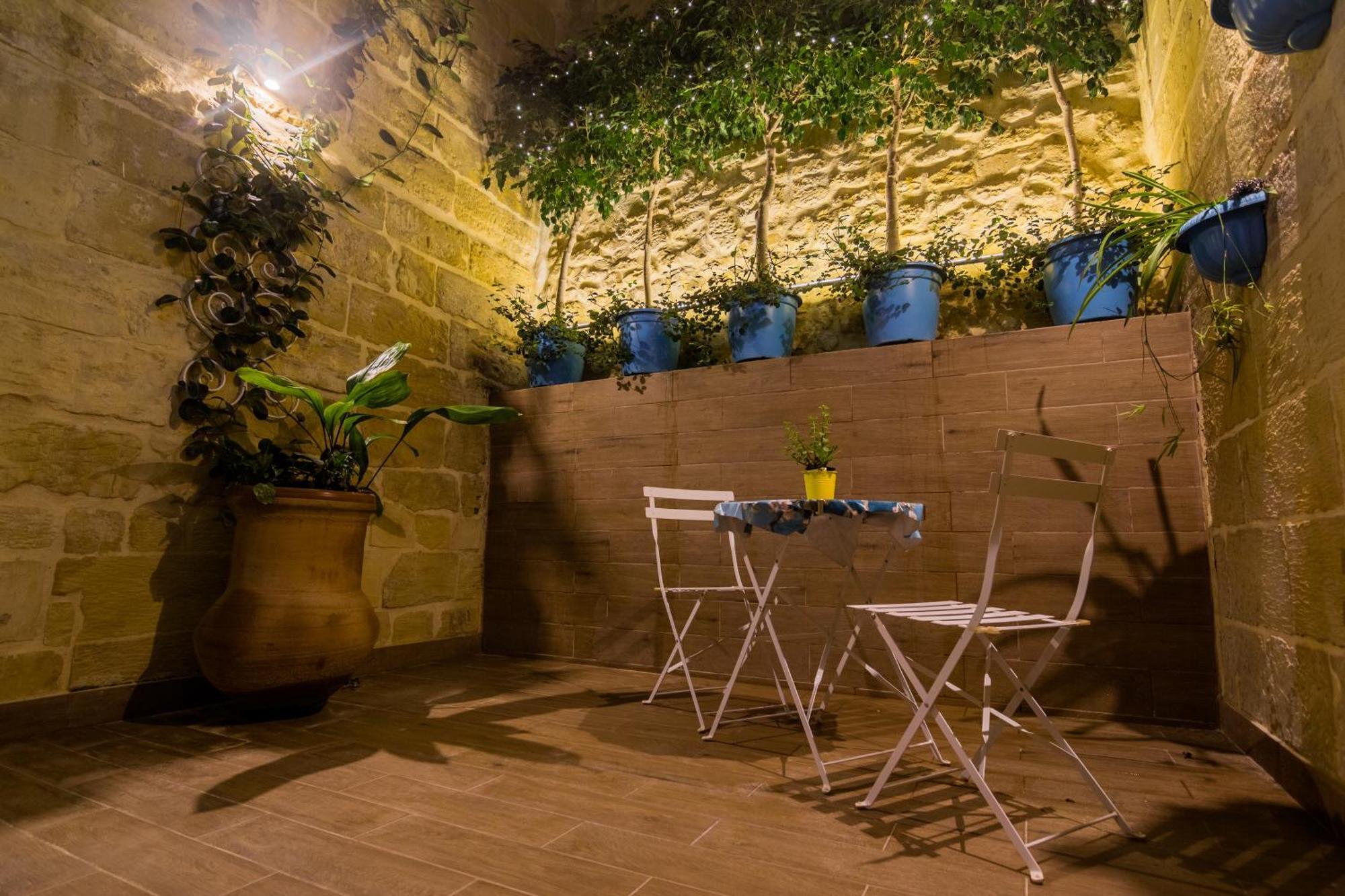 Ta' Gilard - Lovely Renovated Holiday Home Żabbar 외부 사진